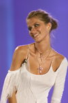 2000 10 20 -VH1 Vogue Fashion Awards at Madison Square Garden in New York City (2000) 2000 10 20 -VH1 Vogue Fashion Awards at Madison Square Garden in New York City (2000)