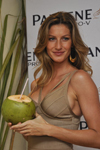2010 08 12 - Pantene Ampola Pro-V launch in Sao Paulo, Brazil (2010) 2010 08 12 - Pantene Ampola Pro-V launch in Sao Paulo, Brazil (2010)