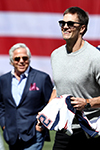 2017 04 03 - In the field carrying the Vince Lombardi trophy before the opening day game between the Boston Red Sox and the Pittsburgh Pirates at Fenway Park in Boston (2017) 2017 04 03 - In the field carrying the Vince Lombardi trophy before the opening day game between the Boston Red Sox and the Pittsburgh Pirates at Fenway Park in Boston (2017)